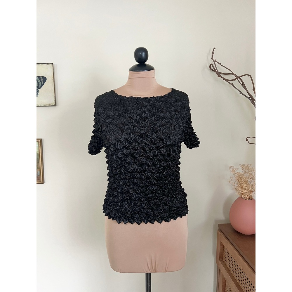 Vintage Y2K Black Popcorn Blouse